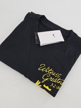 The Nike Tee Basketball LeBron James Witness Greatness Graphic T-shirt Men's Top